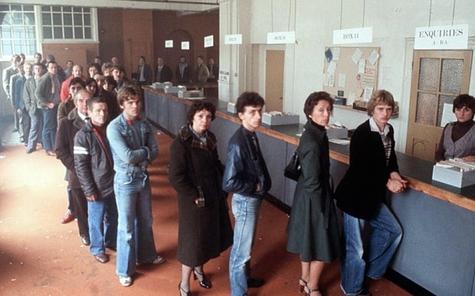 Image credit: http://i.telegraph.co.uk/multimedia/archive/03434/queue_3434246b.jpg
